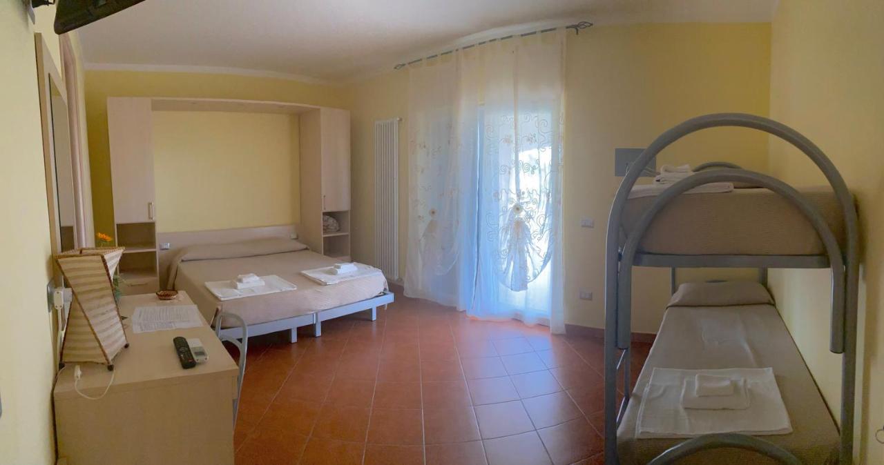 Il Nido Delle Rondini Bed & Breakfast Grottole Bagian luar foto