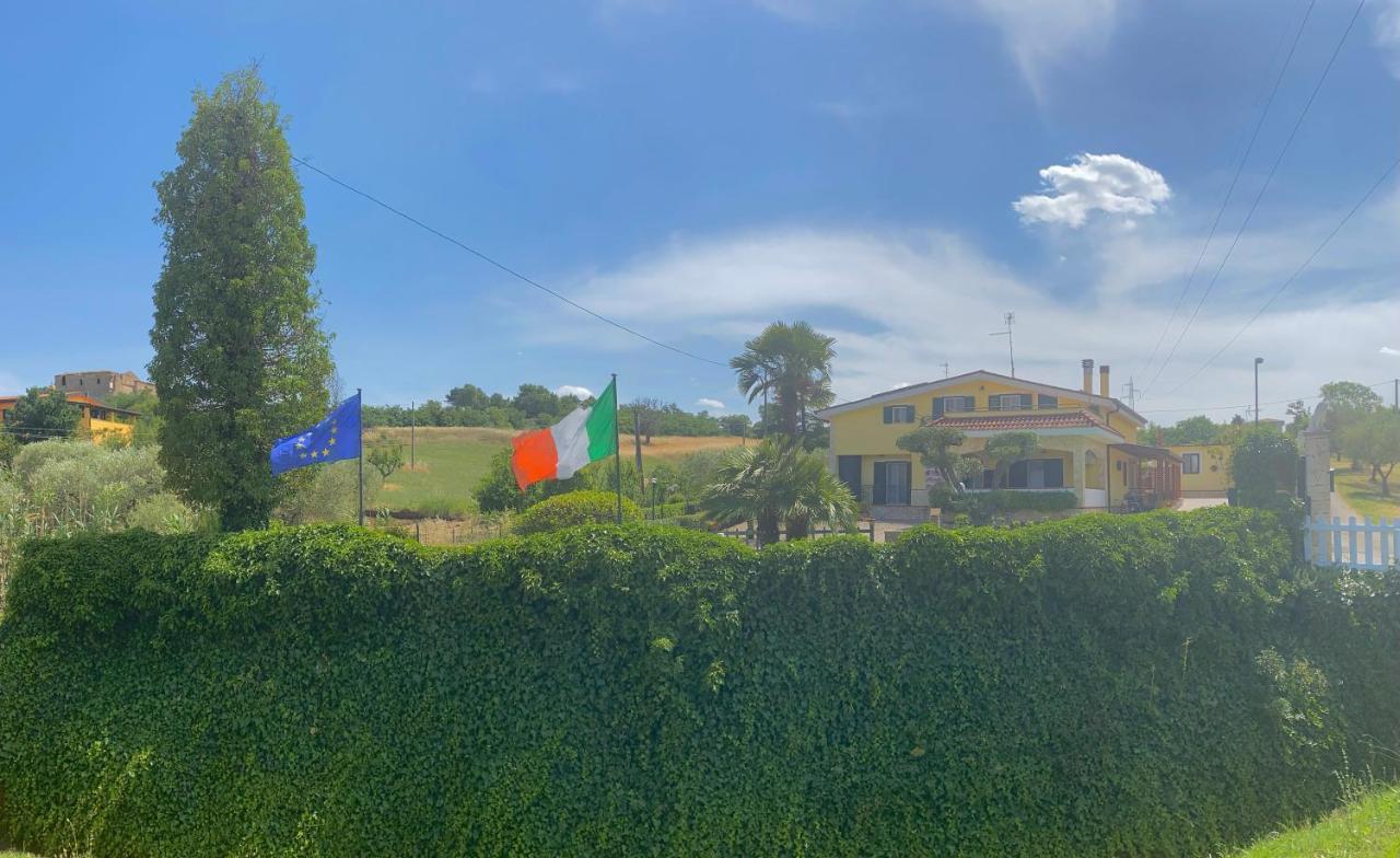 Il Nido Delle Rondini Bed & Breakfast Grottole Bagian luar foto