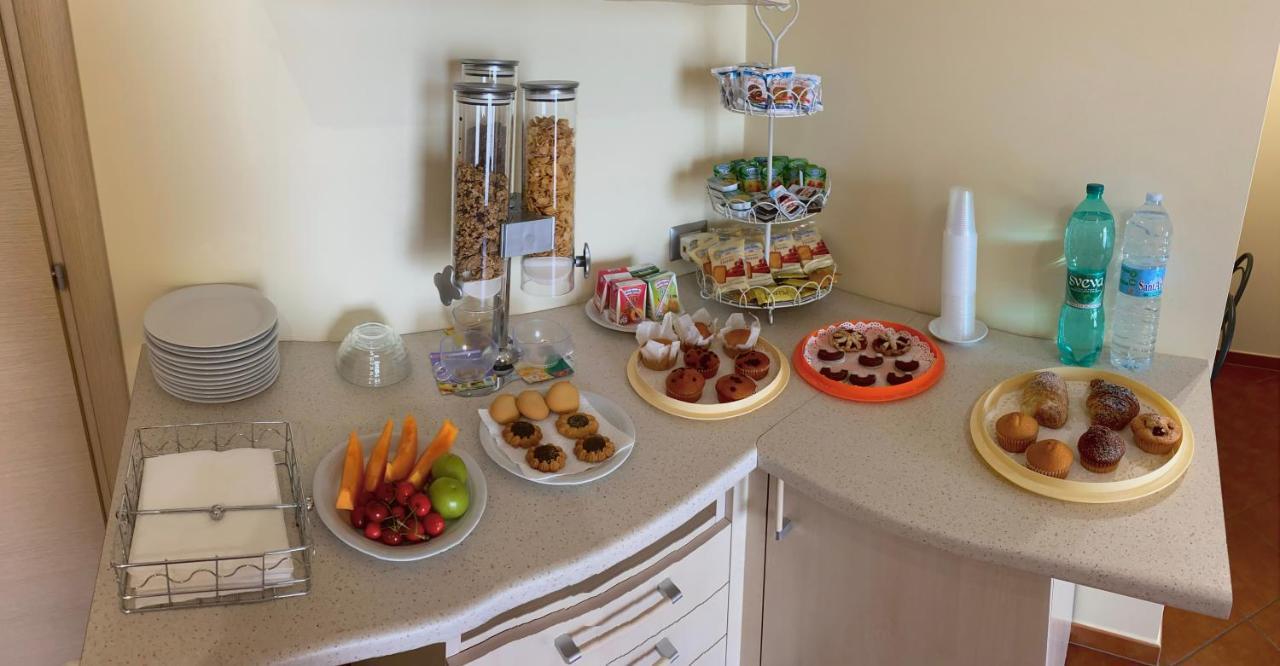 Il Nido Delle Rondini Bed & Breakfast Grottole Bagian luar foto