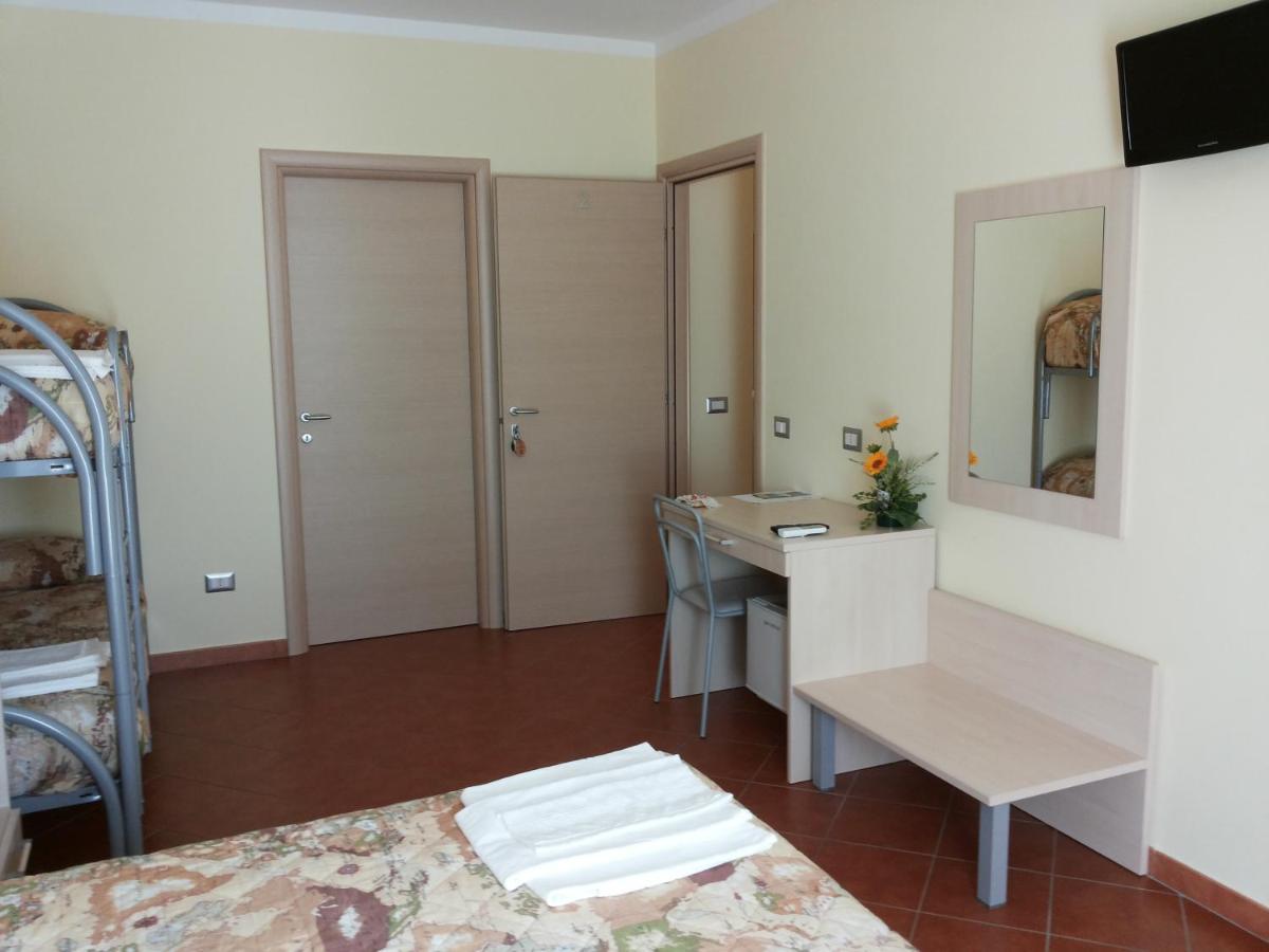 Il Nido Delle Rondini Bed & Breakfast Grottole Bagian luar foto