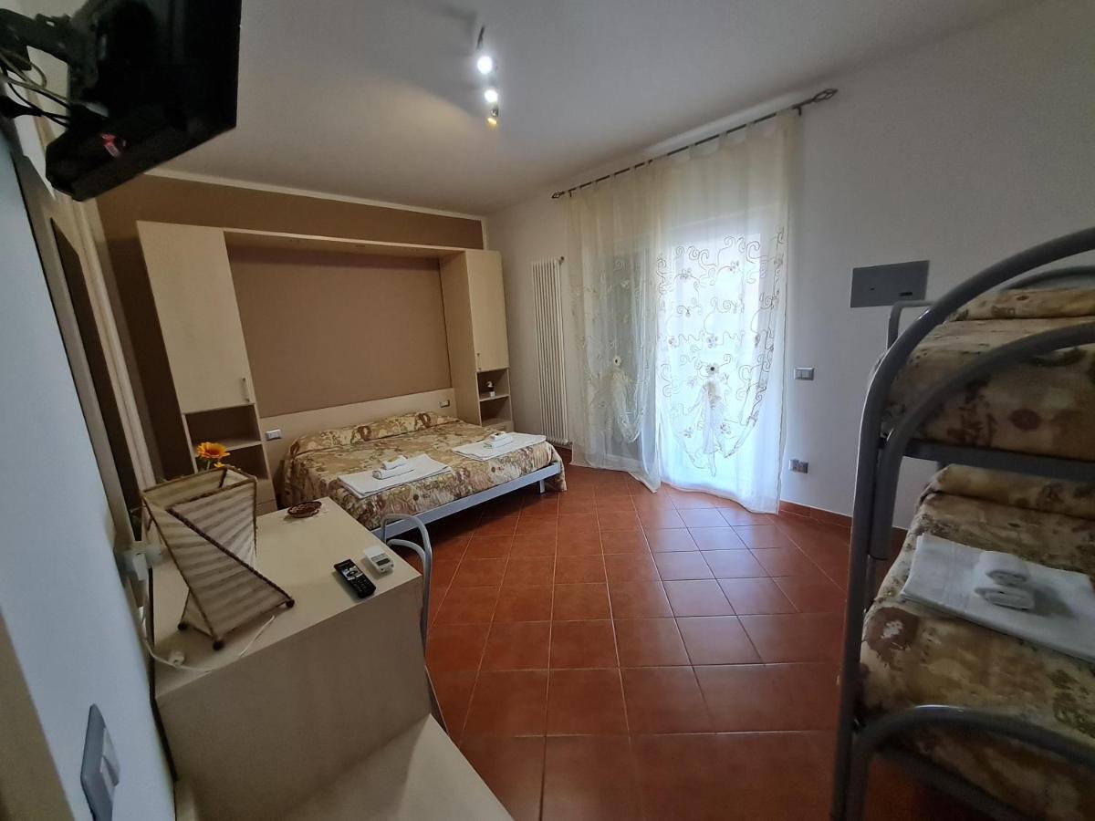 Il Nido Delle Rondini Bed & Breakfast Grottole Bagian luar foto