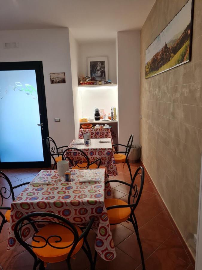 Il Nido Delle Rondini Bed & Breakfast Grottole Bagian luar foto