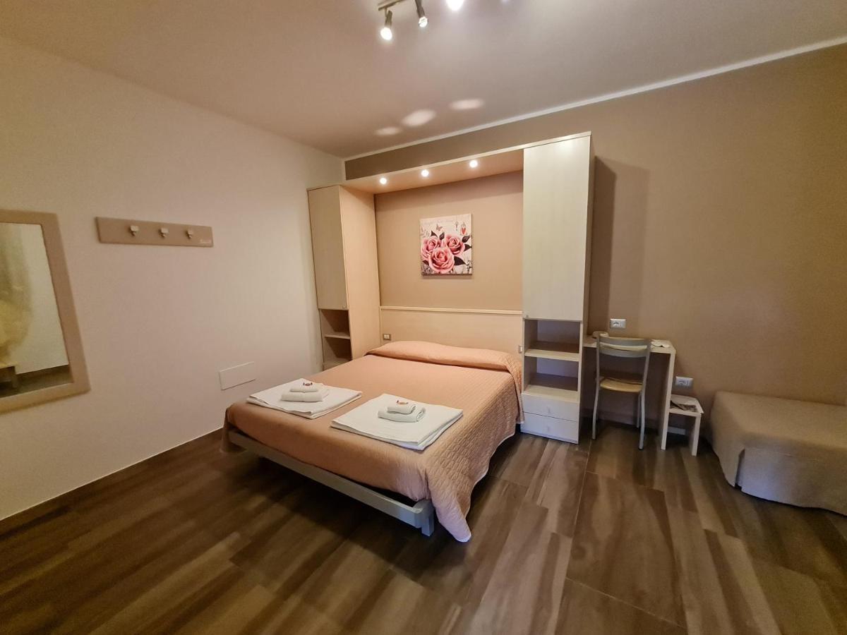 Il Nido Delle Rondini Bed & Breakfast Grottole Bagian luar foto